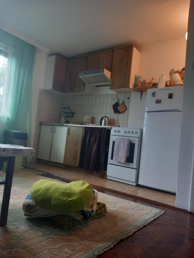 Apartmans Adi SJJ Eksteriør billede